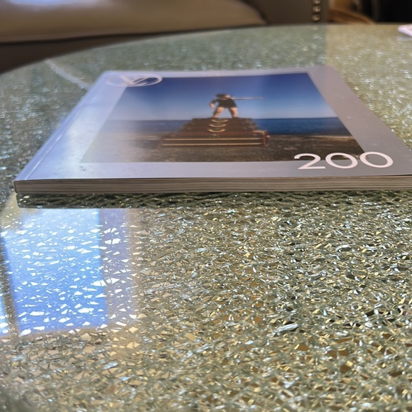 Louis Vuitton the book 200-Full color table top Louis Vuitton history 📖 book - Picture 7 of 14
